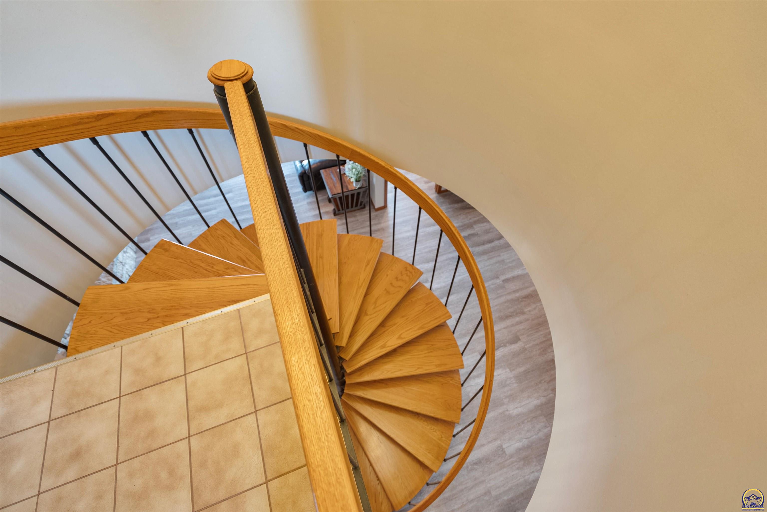 9736 West Lake Road Meriden, KS 66512 - Photo 39 of 98