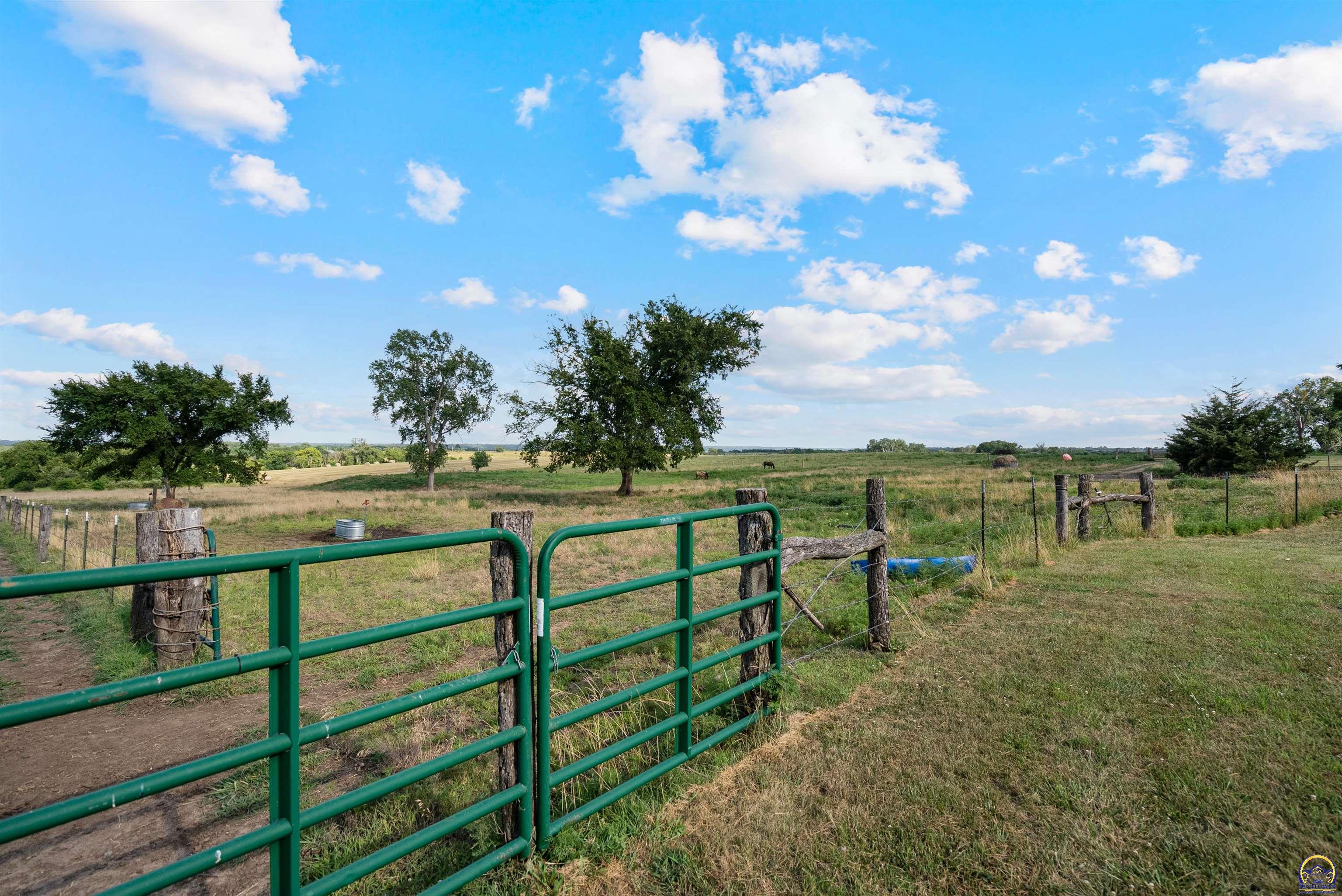 9736 West Lake Road Meriden, KS 66512 - Photo 95 of 98