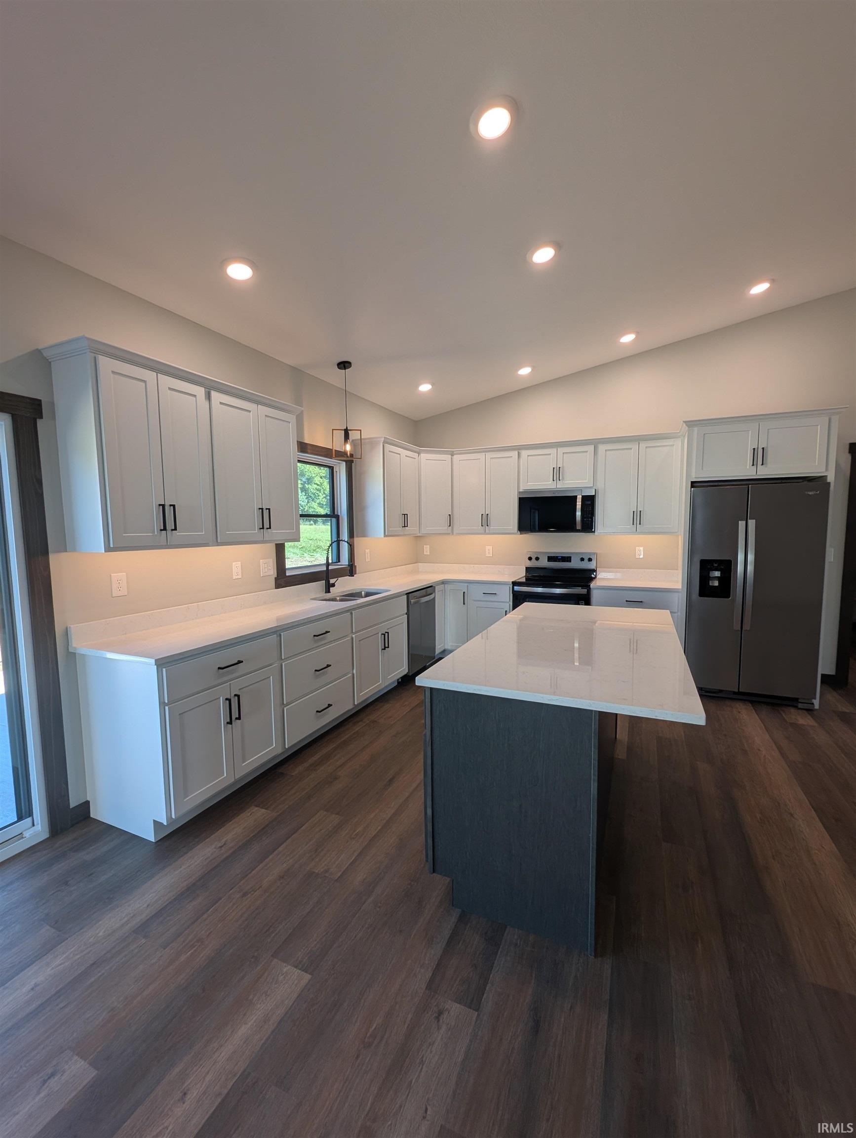 211 Poplar Street Loogootee, IN 47553 - Photo 14 of 31