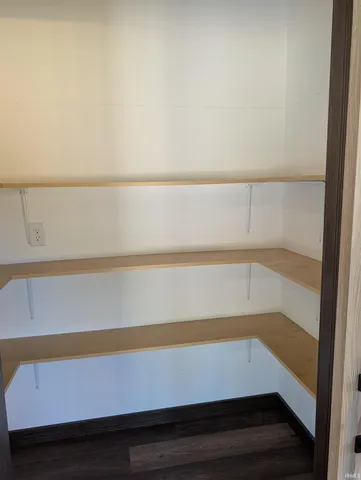 $360,000 | 211 Poplar Street, Loogootee, IN 47553