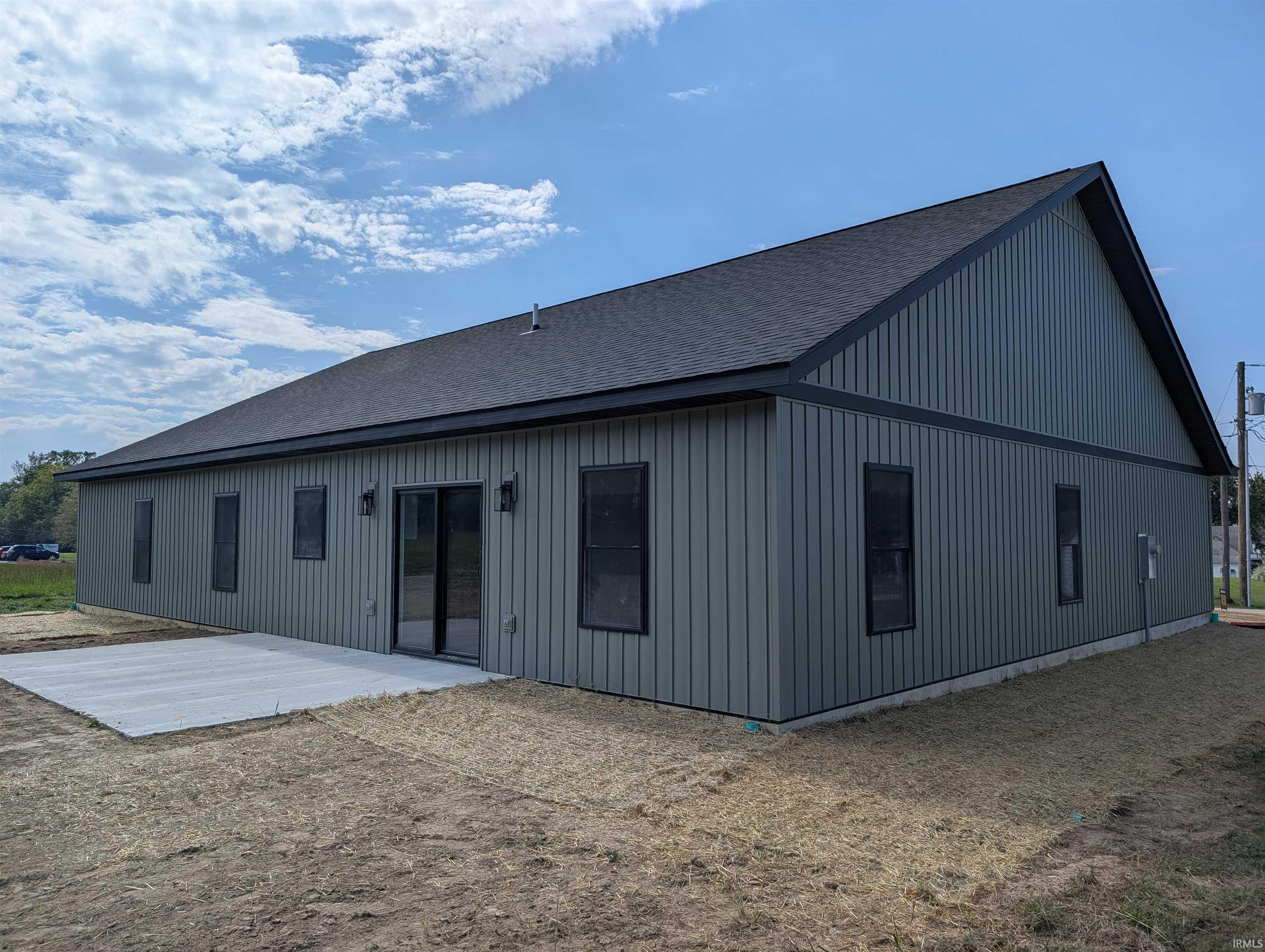 211 Poplar Street Loogootee, IN 47553 - Photo 8 of 31