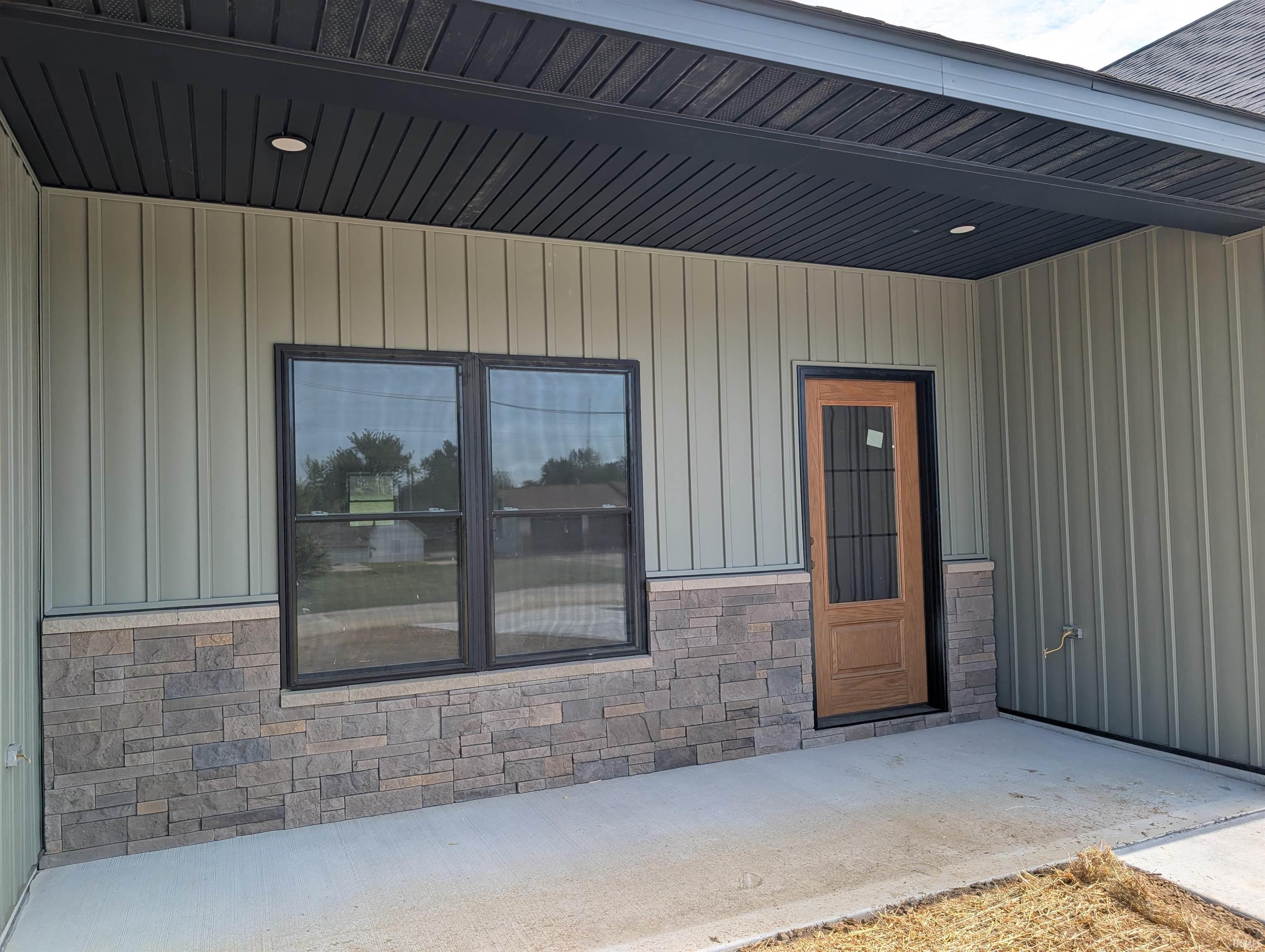 211 Poplar Street Loogootee, IN 47553 - Photo 9 of 31