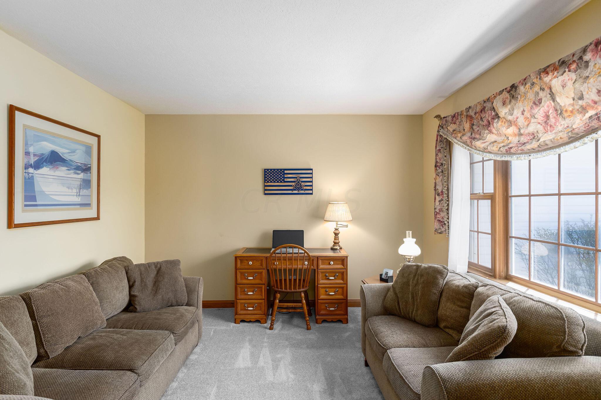 12745 Gorsuch Road Galena, OH 43021 - Photo 7 of 48 Living Room