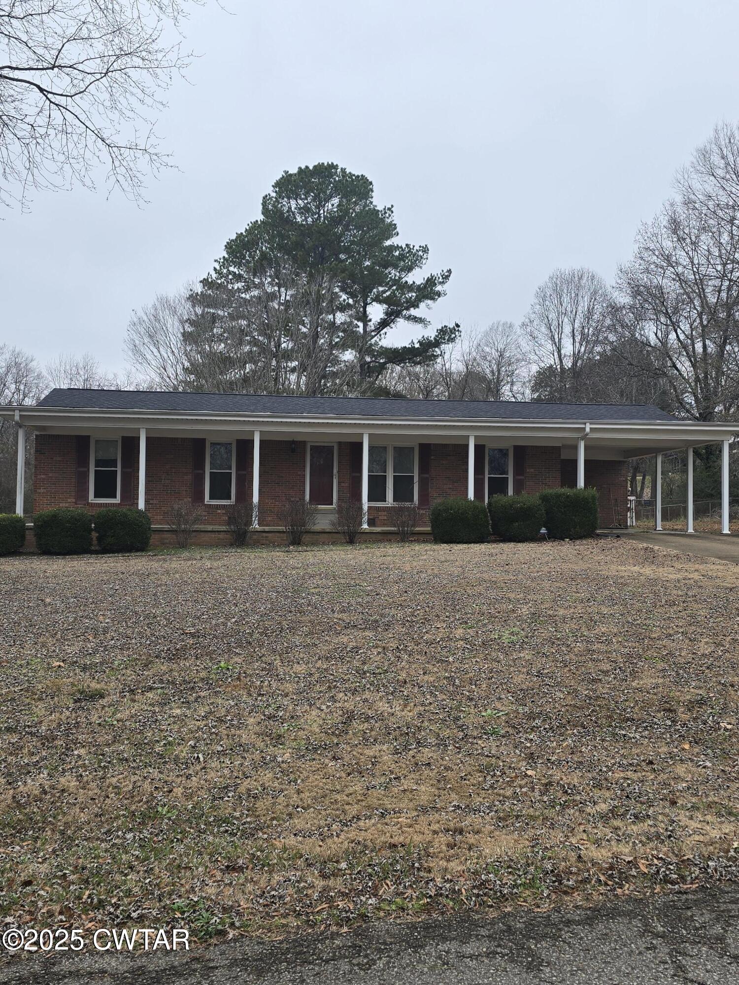 front view of house with a yard