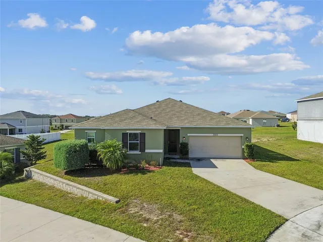 $399,990 | 2305 Gladiolus Lane, Mascotte, FL 34753