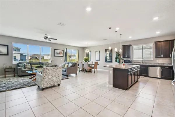 $370,000 | 2305 Gladiolus Lane, Mascotte, FL 34753