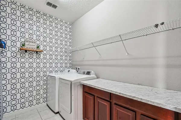 $370,000 | 2305 Gladiolus Lane, Mascotte, FL 34753