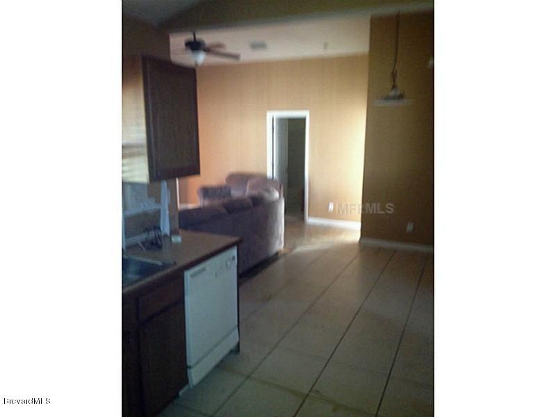 434 Freeman Road Northwest Palm Bay, FL 32907 - Photo 4 of 22 O5184507_201_12