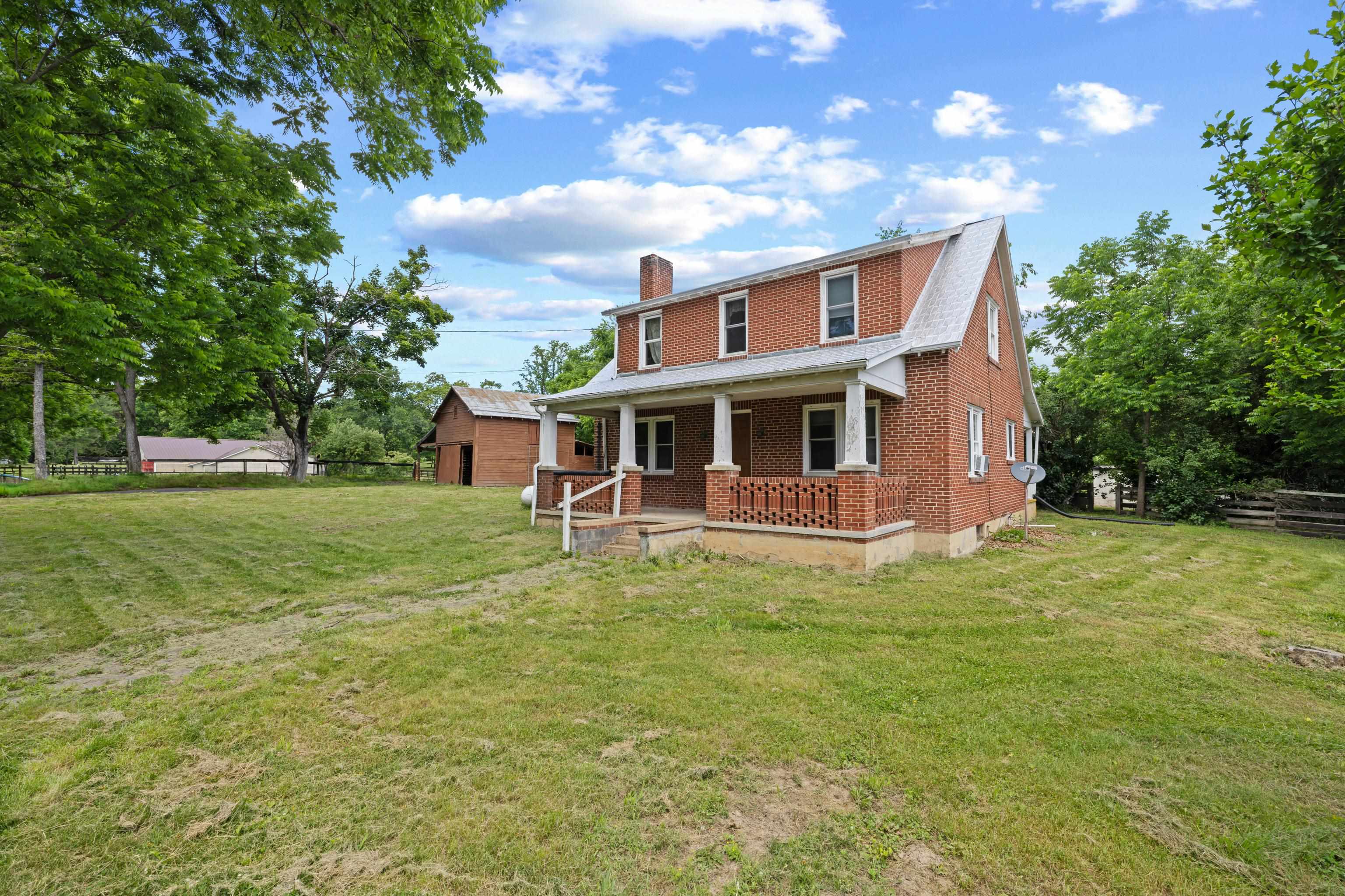 221 Chapel Road Churchville, VA 24421 - Photo 3 of 26