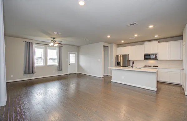 $2,350 | 145 Sunray Creek Drive, Katy, TX 77493