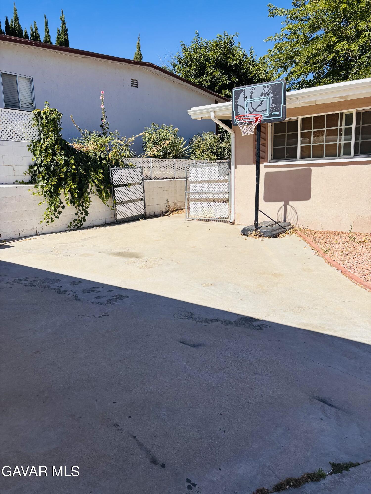 38650 Yucca Tree Street Palmdale, CA 93551 - Photo 18 of 20 IMG_0006