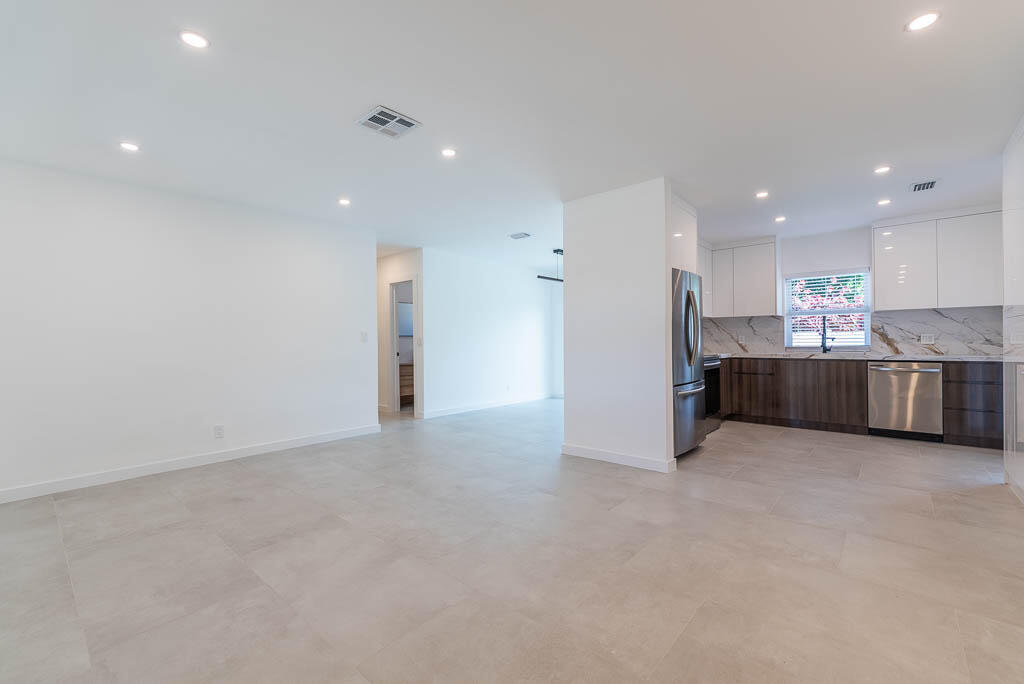 2712 Lake Ida Road Delray Beach, FL 33445 - Photo 11 of 34 20250626-2712 Lake Ida Road Delray Beach