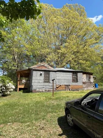 $24,900 | 2402 Bedford Highway, Lynch Station, VA 24571