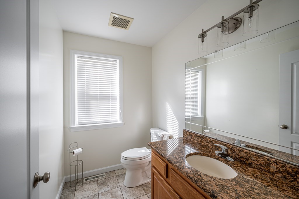 15 Hadley Court Springfield, MA 01119 - Photo 7 of 17