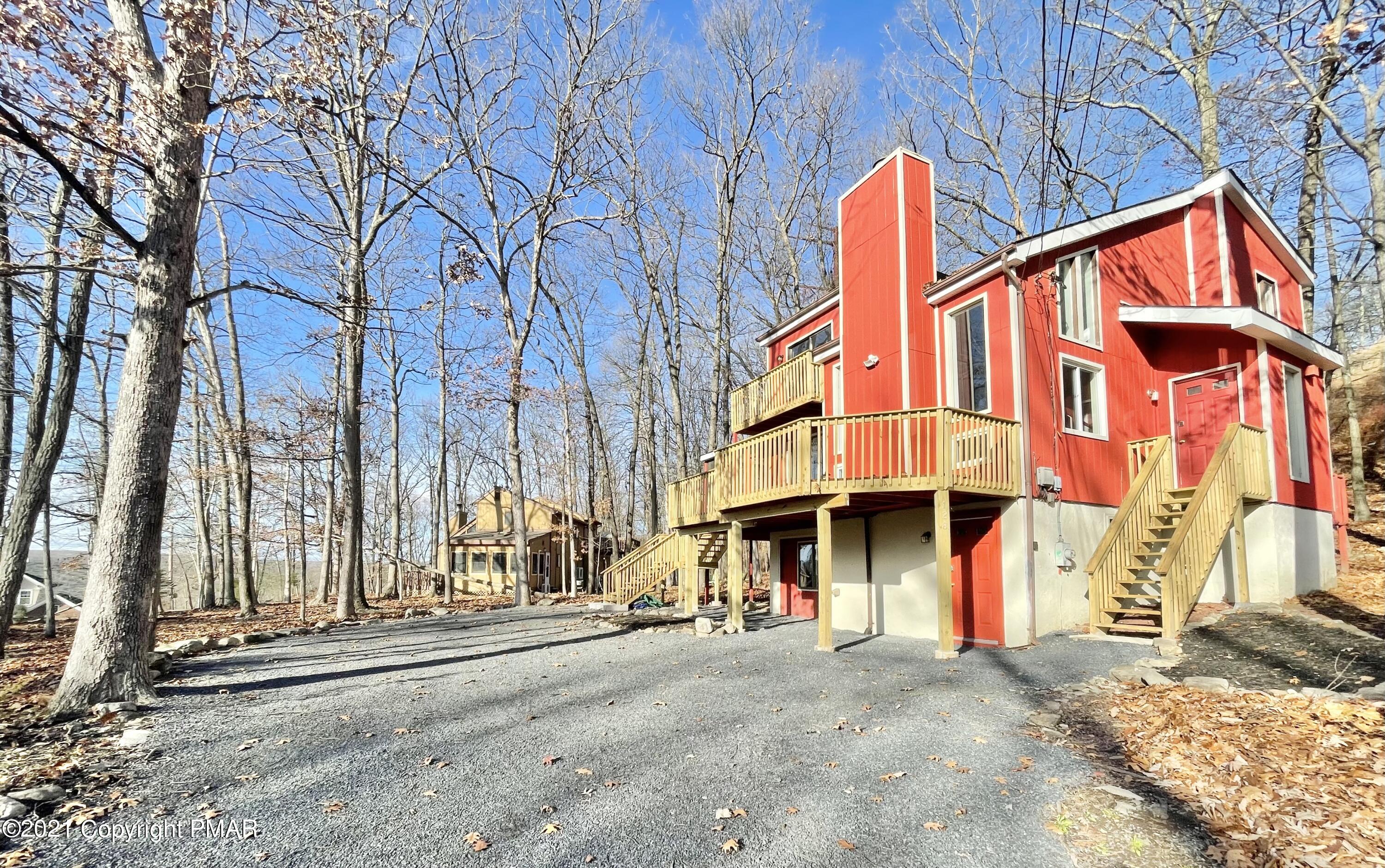128 Ashley Court Bushkill, PA 18324 - Photo 11 of 87 Front Driveway
