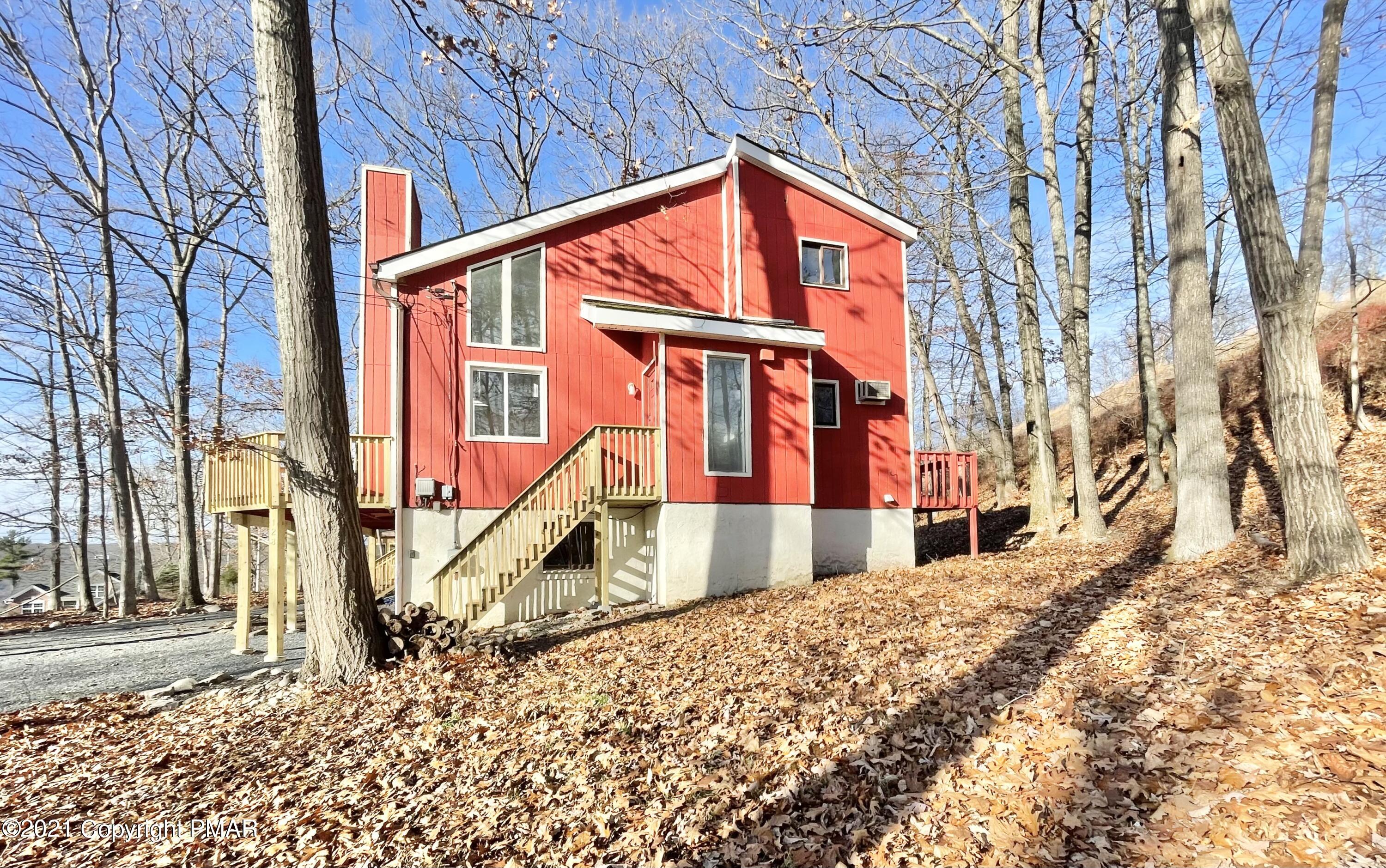 128 Ashley Court Bushkill, PA 18324 - Photo 13 of 87 Side View