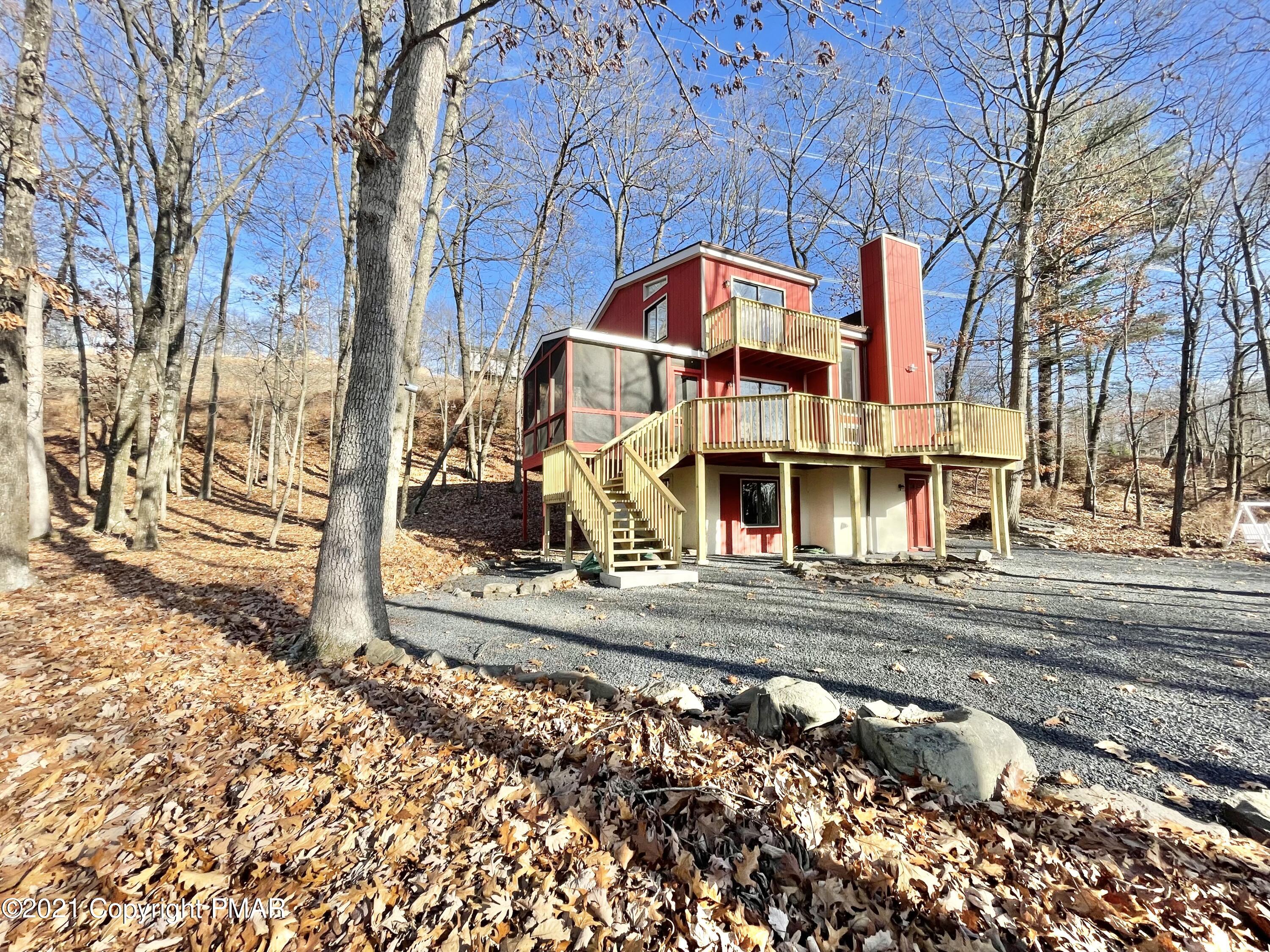 128 Ashley Court Bushkill, PA 18324 - Photo 4 of 87 Front View