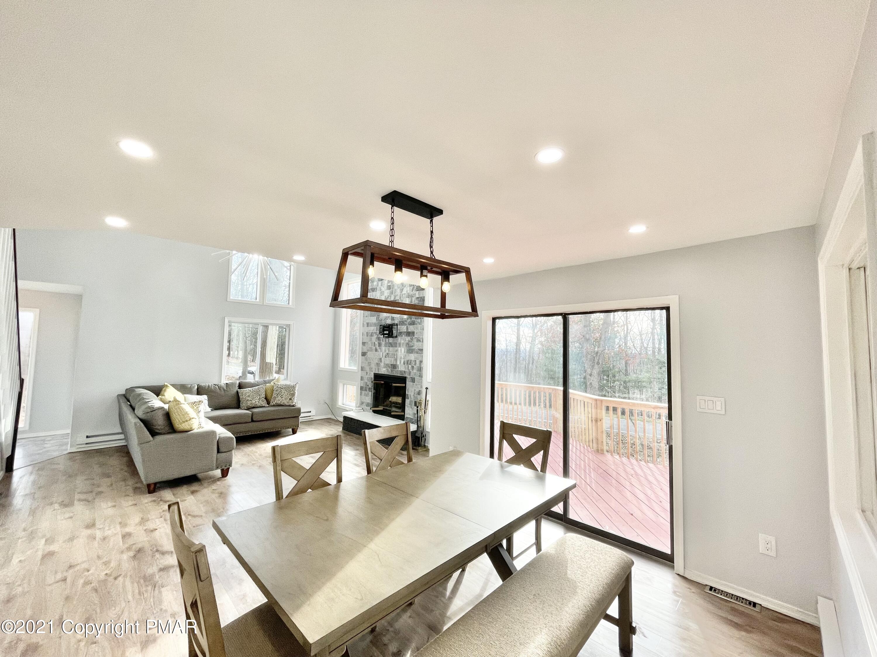 128 Ashley Court Bushkill, PA 18324 - Photo 41 of 87 Dining Rm / Family Room View