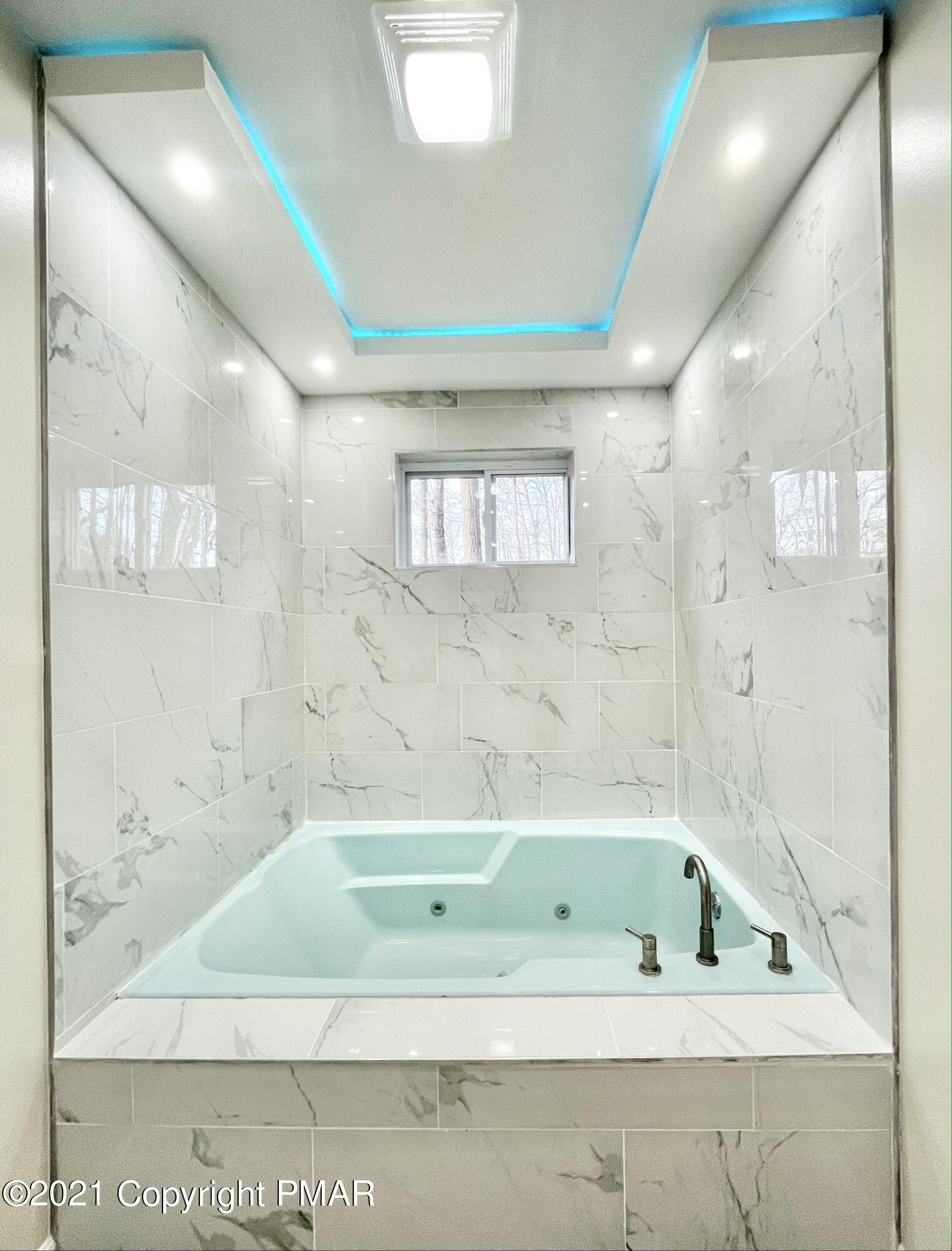 128 Ashley Court Bushkill, PA 18324 - Photo 54 of 87 Jetted Tub W/LED Lights