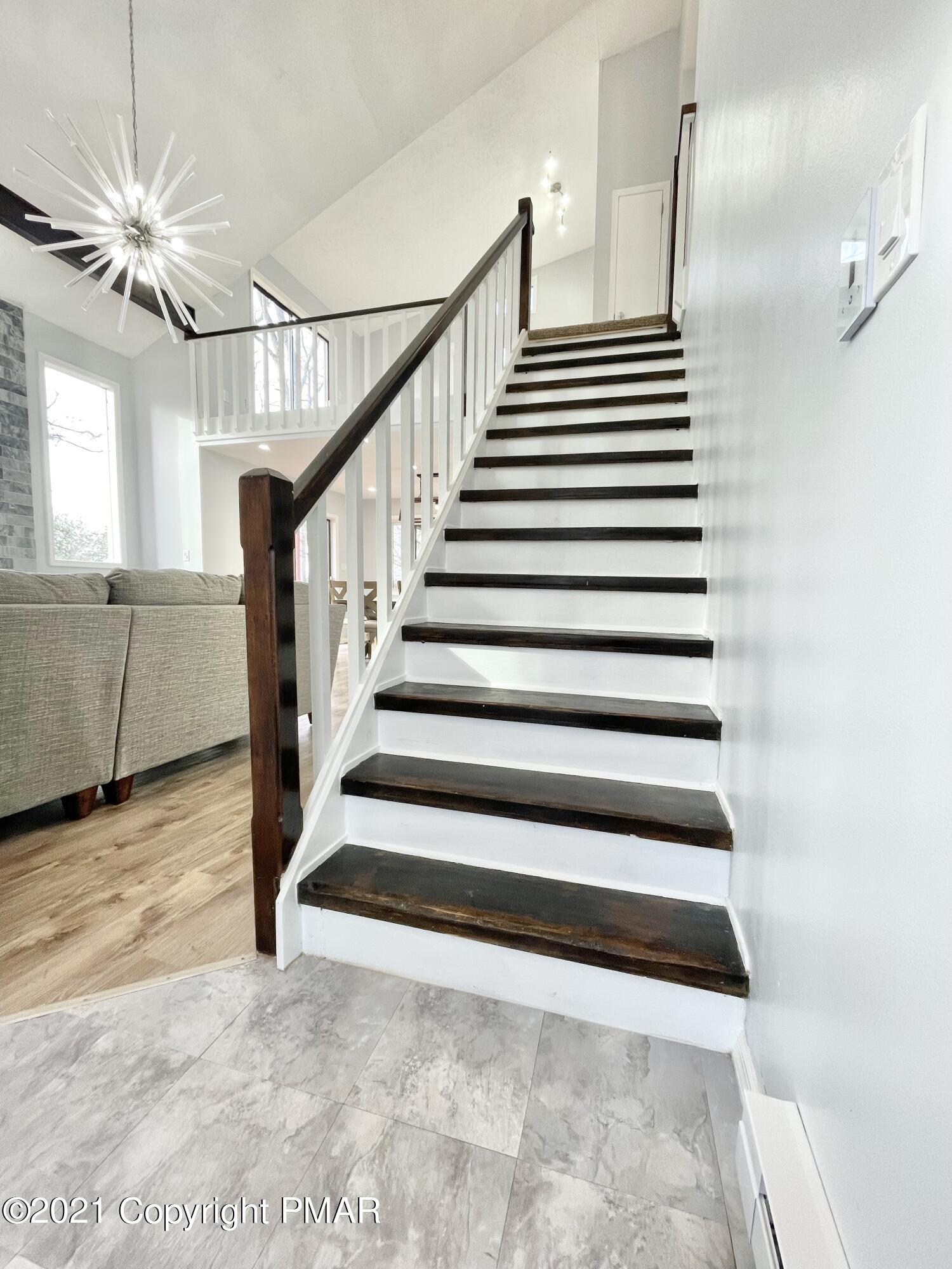 128 Ashley Court Bushkill, PA 18324 - Photo 67 of 87 StaircasNo Lights