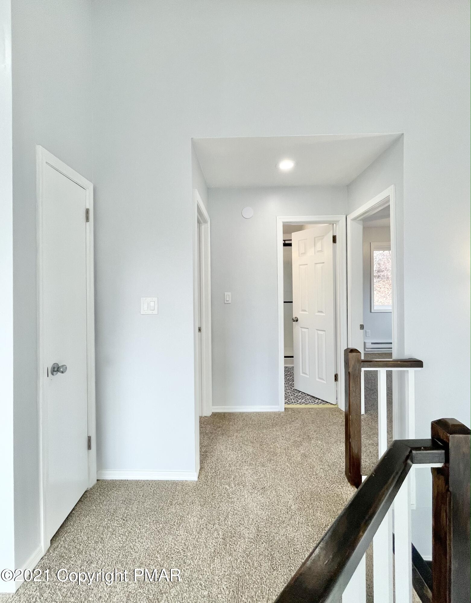 128 Ashley Court Bushkill, PA 18324 - Photo 74 of 87 Loft Hallway