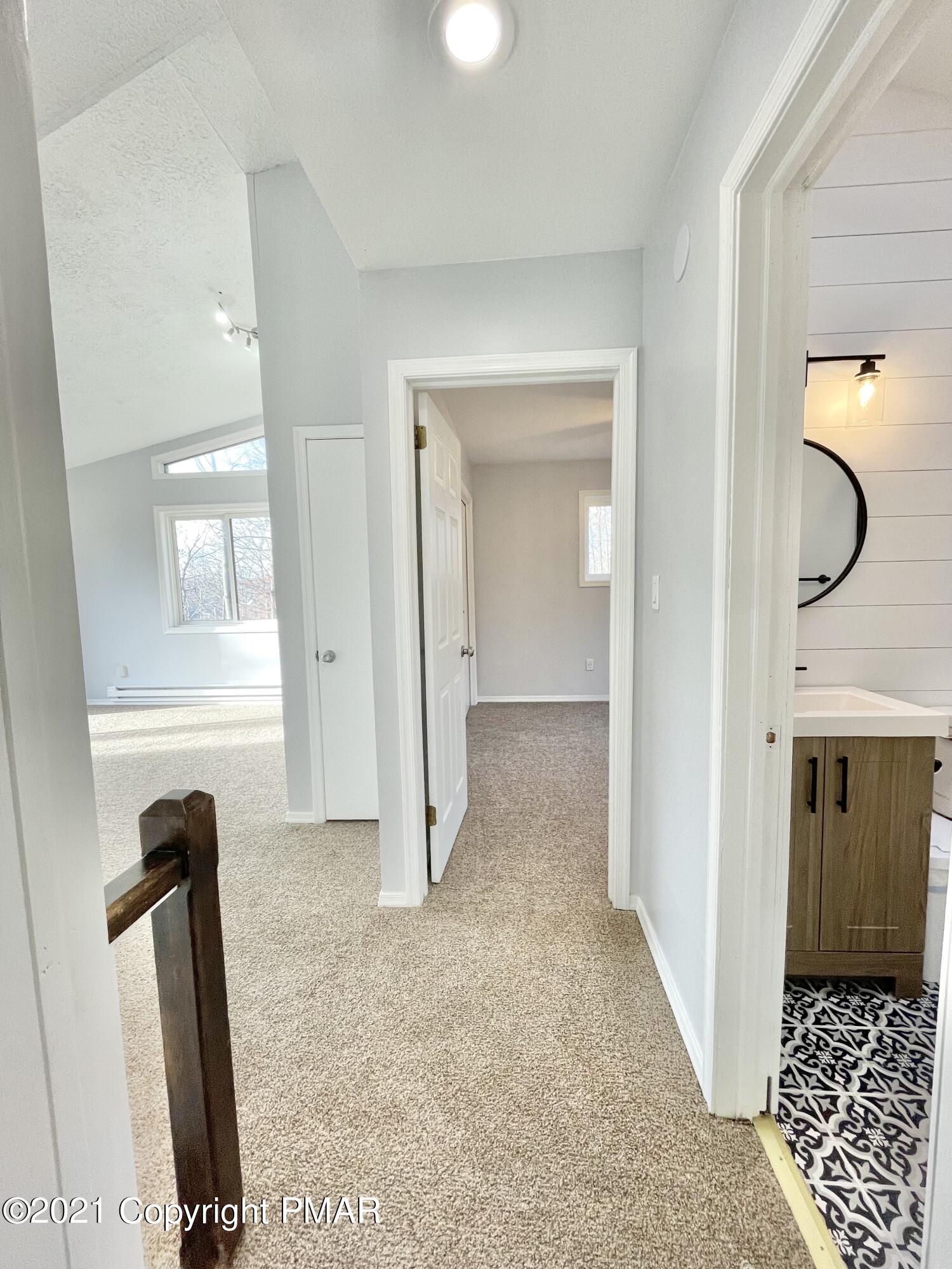 128 Ashley Court Bushkill, PA 18324 - Photo 77 of 87 Hallway