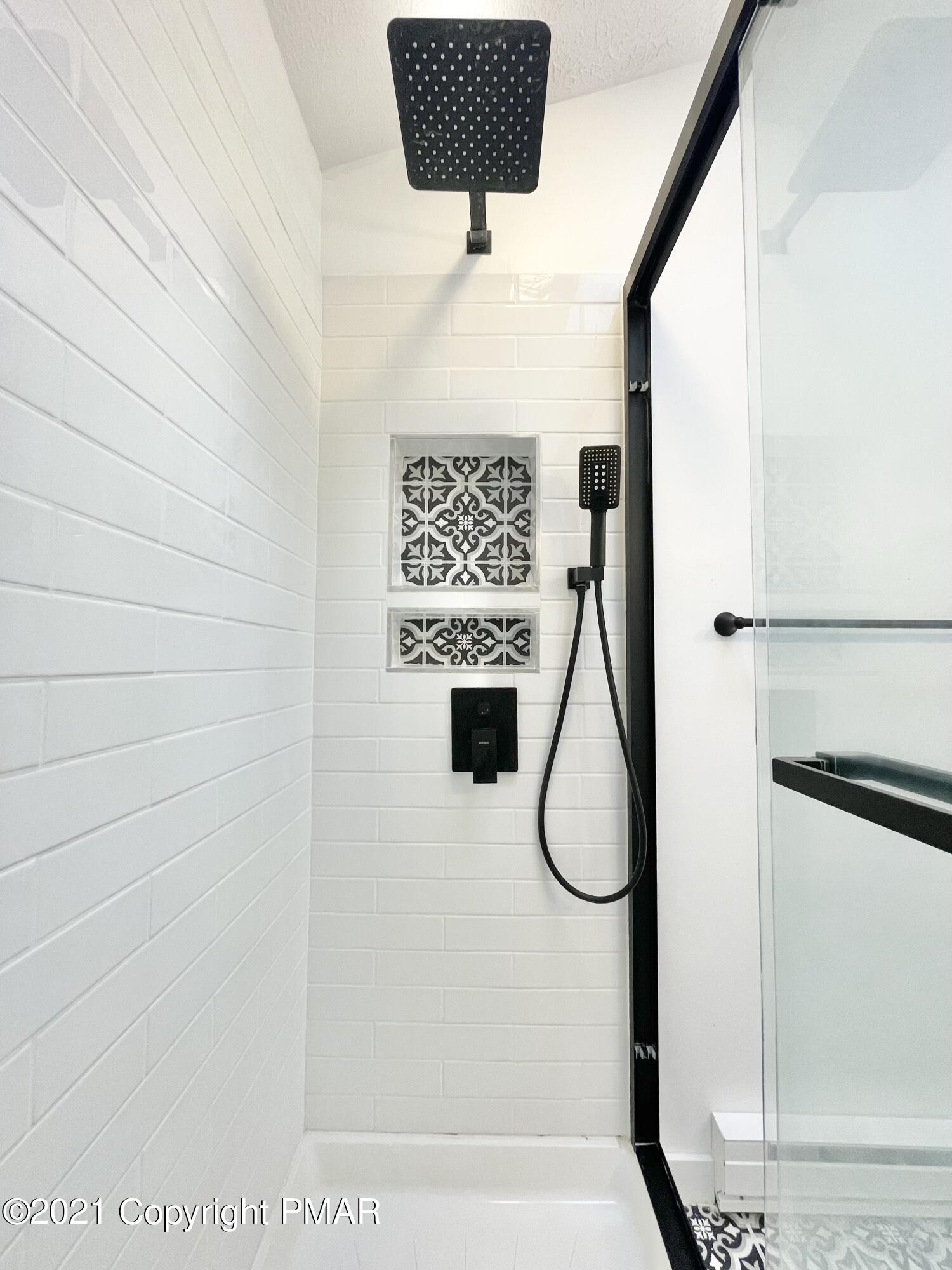 128 Ashley Court Bushkill, PA 18324 - Photo 83 of 87 Shower
