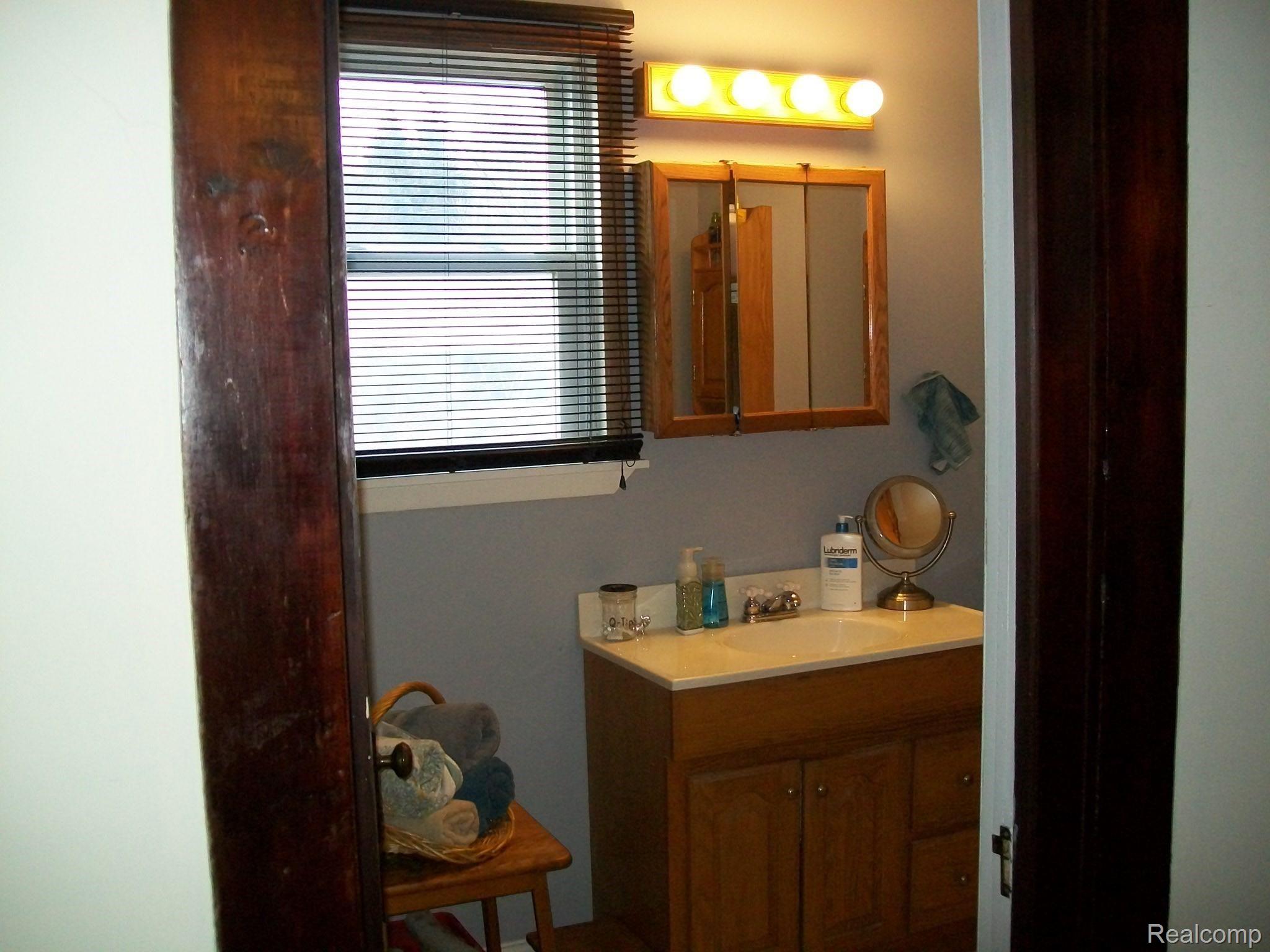 21396 Spears Road Pinckney, MI 48169 - Photo 20 of 38 100_2231.JPG