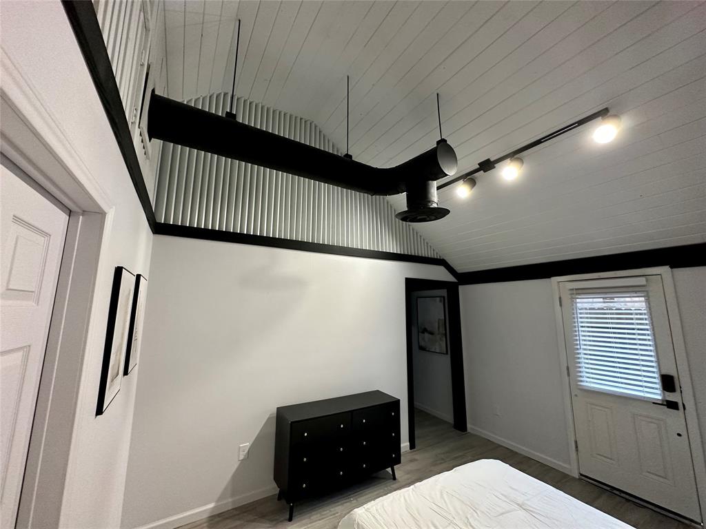 3345 8th Avenue, Unit SIDEAPARTMENT Fort Worth, TX 76110 - Photo 11 of 20