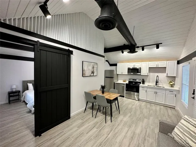 $1,175 | 3345 8th Avenue, Unit SIDEAPARTMENT, Fort Worth, TX 76110