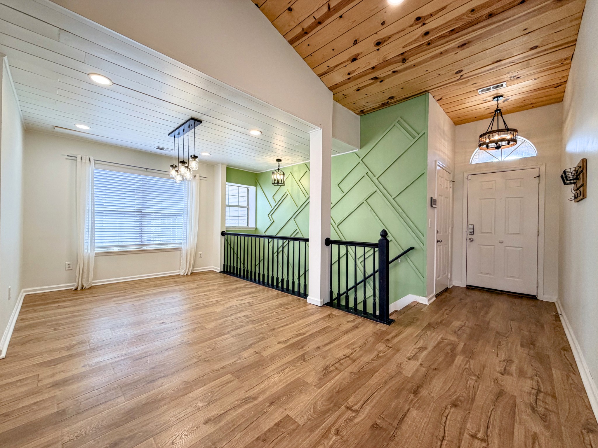2544 Johnson Ridge Road Antioch, TN 37013 - Photo 9 of 30 a view of entryway