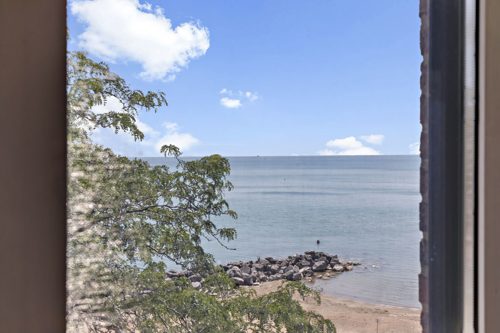 6255 North Sheridan Road, Unit 36 Chicago, IL 60660 - Photo 6 of 25 a view of lake