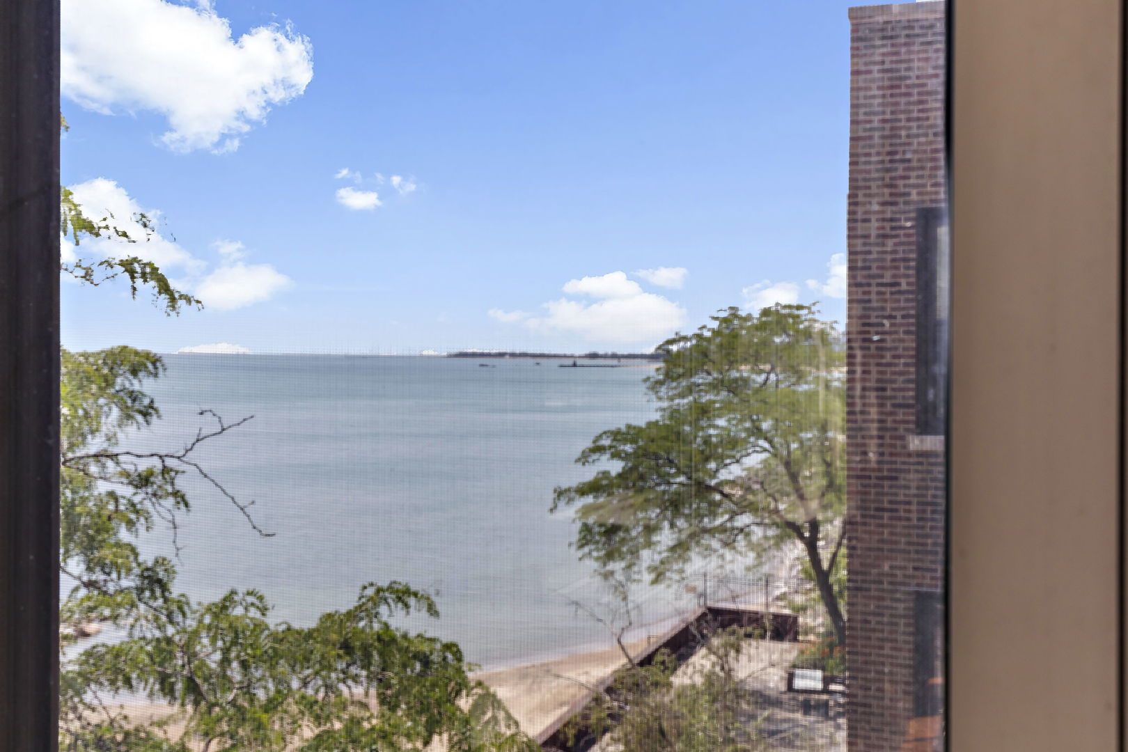 6255 North Sheridan Road, Unit 36 Chicago, IL 60660 - Photo 10 of 25 a view of a lake