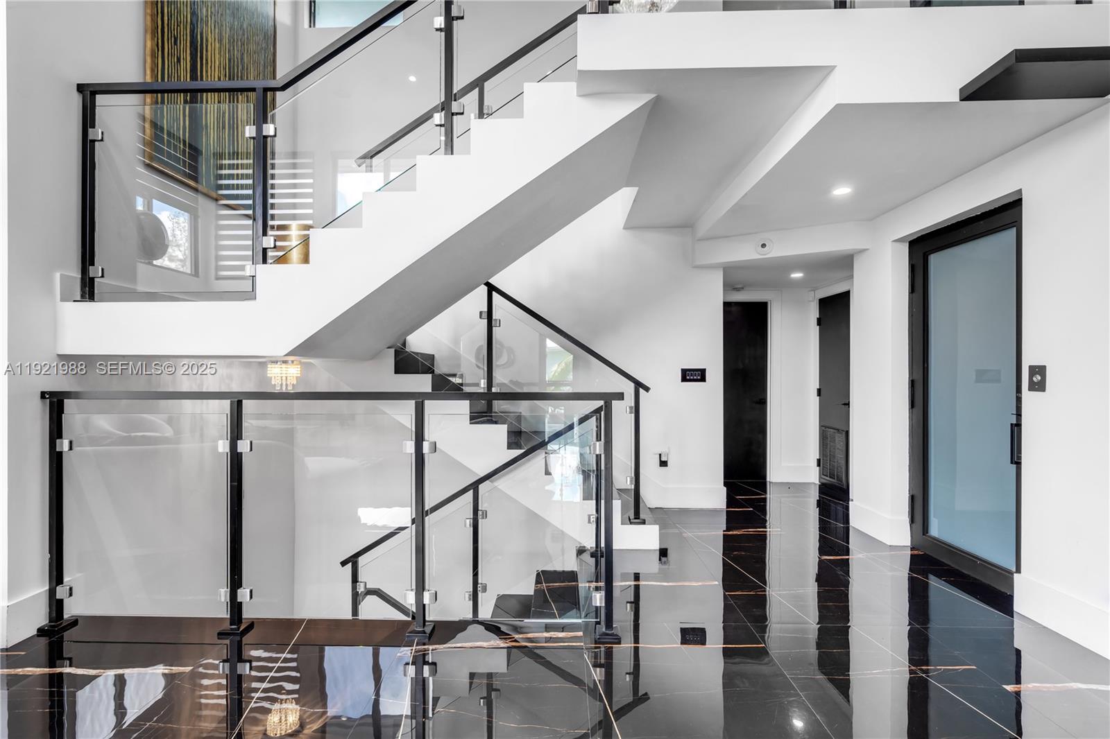 32 North Bounty Lane Key Largo, FL 33037 - Photo 17 of 86 a view of entryway