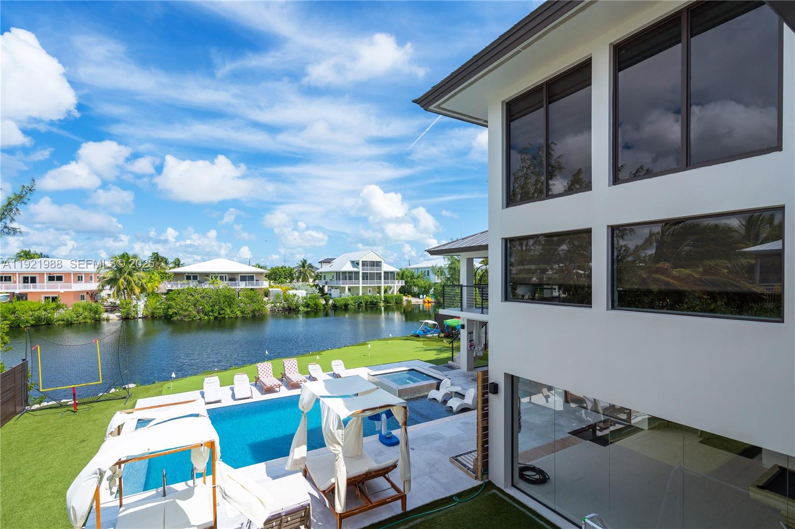 32 North Bounty Lane Key Largo, FL 33037 - Photo 51 of 86 a view of a chairs and table in the terrace