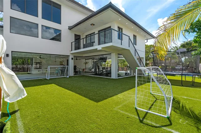 $3,325,000 | 32 North Bounty Lane, Key Largo, FL 33037