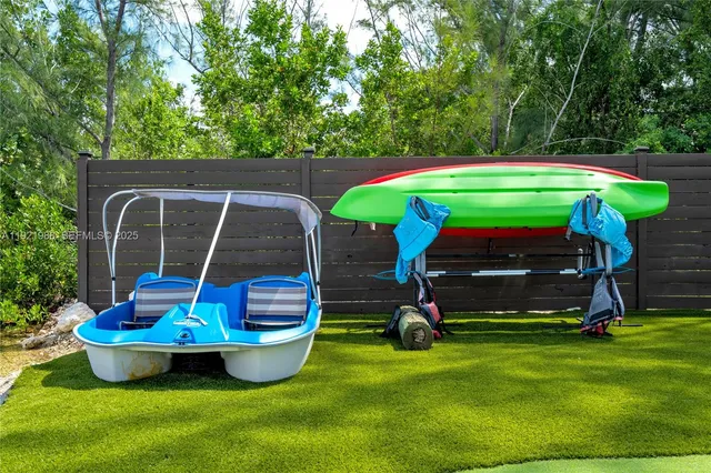 $3,325,000 | 32 North Bounty Lane, Key Largo, FL 33037