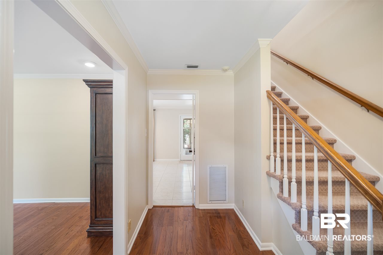 705 Spring Station Road Mobile, AL 36609 - Photo 7 of 35