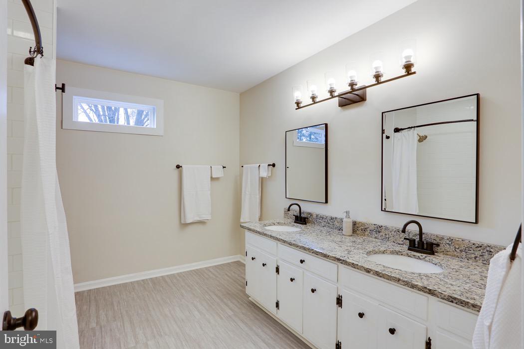 573 Marshall Drive Westminster, MD 21157 - Photo 17 of 36 bathroom