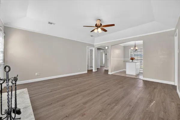 $328,900 | 2613 Parkview Drive, Corinth, TX 76210