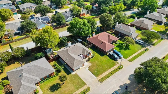 $323,900 | 2613 Parkview Drive, Corinth, TX 76210