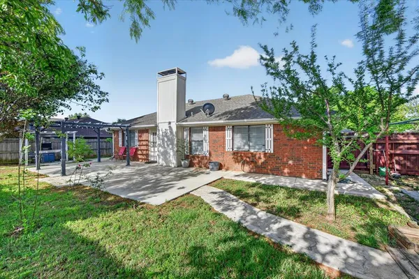 $328,900 | 2613 Parkview Drive, Corinth, TX 76210