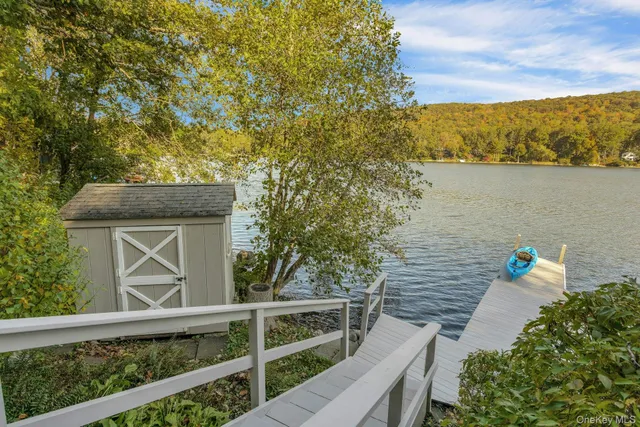 $1,295,000 | 39 Knapp Road, South Salem, NY 10590