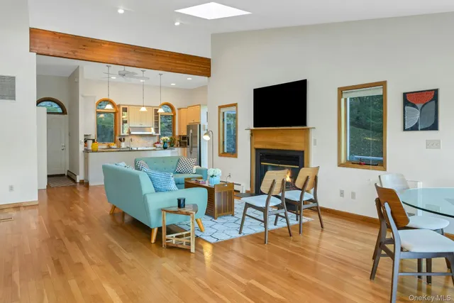 $1,295,000 | 39 Knapp Road, South Salem, NY 10590