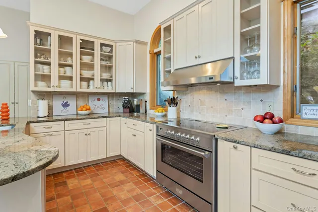 $1,295,000 | 39 Knapp Road, South Salem, NY 10590