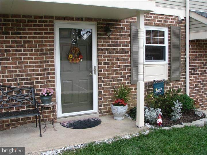 21 Ramsgate Court Blue Bell, PA 19422 - Photo 2 of 25 Exterior Front
