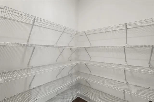 $599,900 | 634 Oakleaf Grove Lane, Suwanee, GA 30024