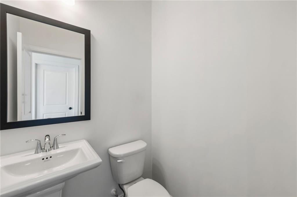 634 Oakleaf Grove Lane Suwanee, GA 30024 - Photo 18 of 41