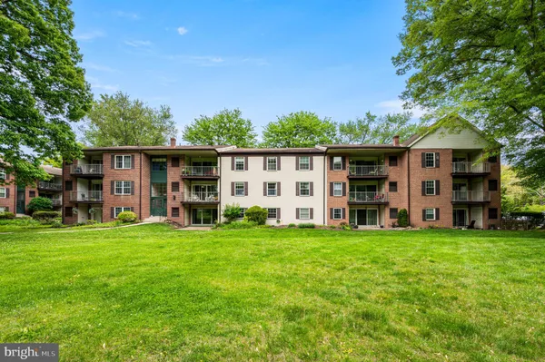 $310,000 | 180 Drummers Lane, Wayne, PA 19087