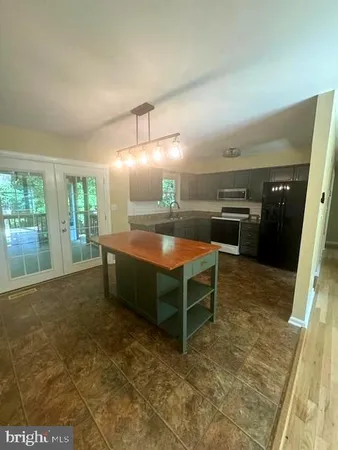 $2,600 | 704 Candle Ridge Court, Fredericksburg, VA 22407